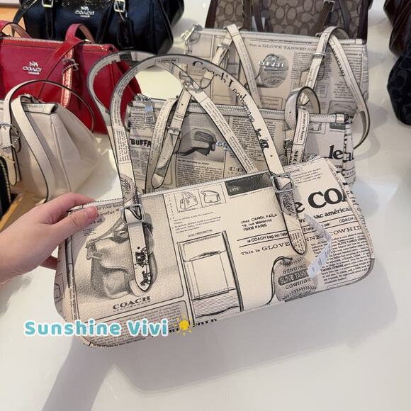 NWT Coach Asher Shoulder Bag With Newspaper Print CDC11 pebbled leather/Chalk - Picture 4 of 7